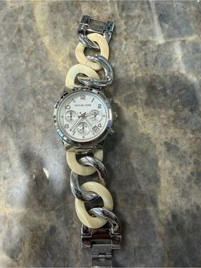 Michael Kors Silver & Cream Link-Chain Chronograph Watch